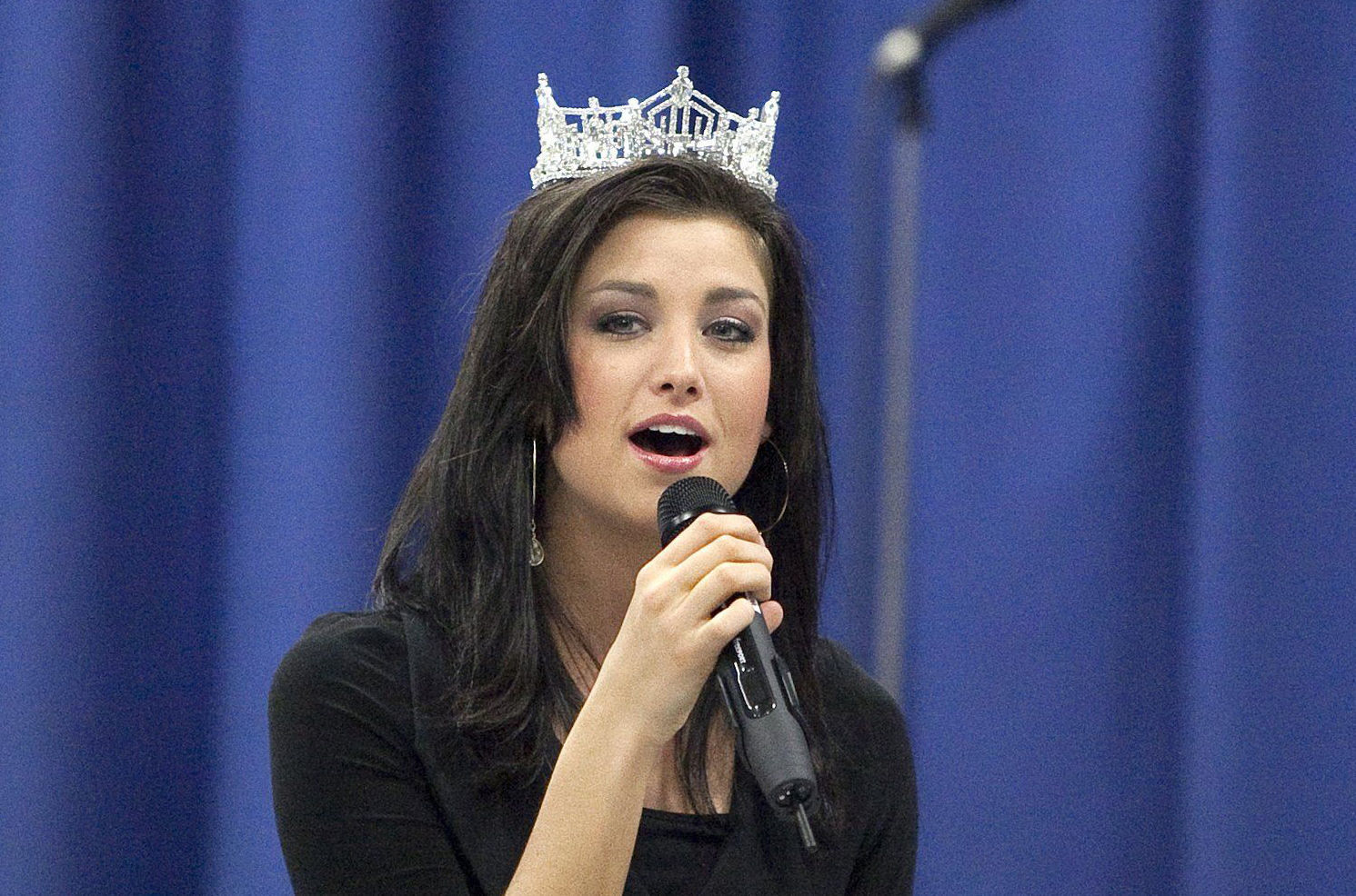 dbml f1 miss america